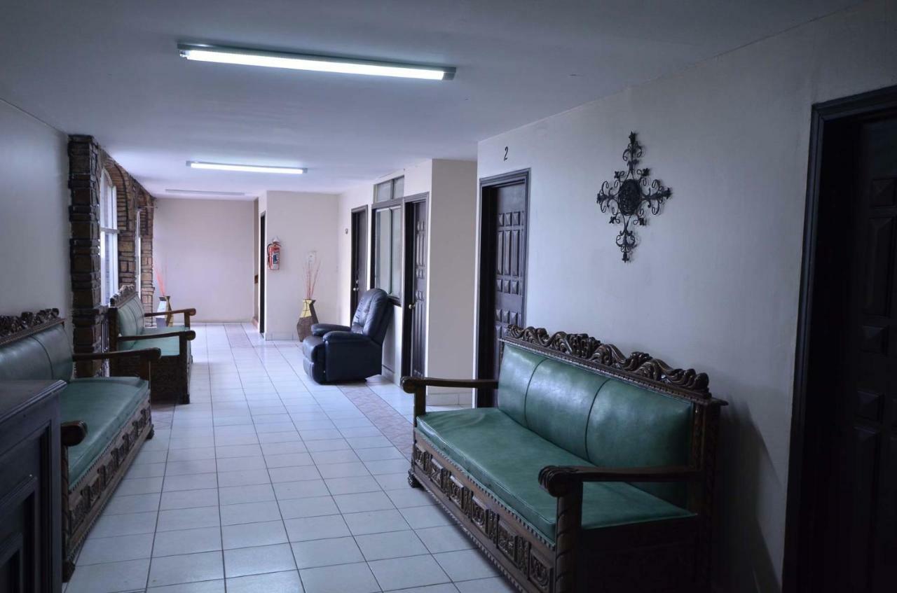 טיחואנה Suites Del Sol מראה חיצוני תמונה
